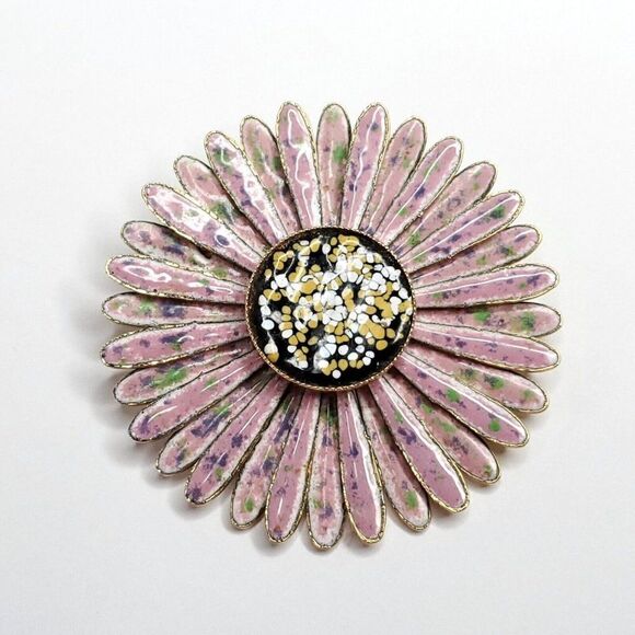 Vintage Metal Enamel Daisy Flower Floral Brooch Pin Pink Black Goldtone - Picture 1 of 3